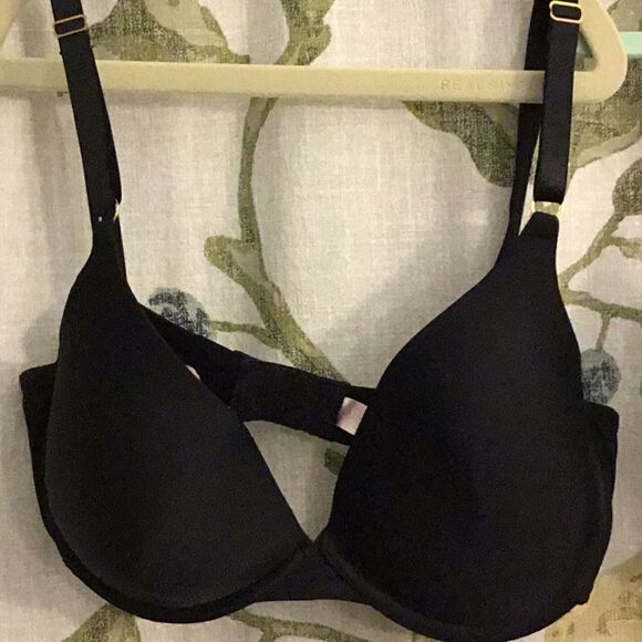 ❤️Bundle of 2 VS bra - Picture 2 of 3